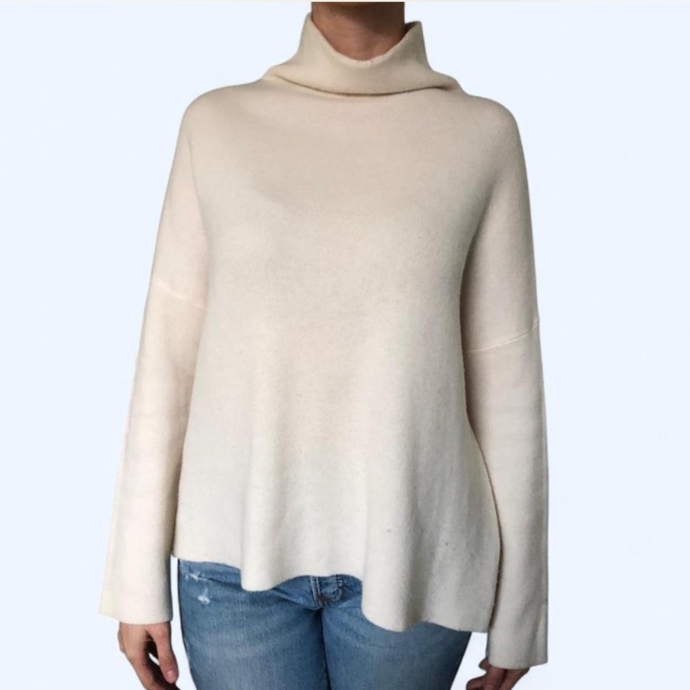 Vince Cream Funnel Neck Wool-Cashmere Sweater